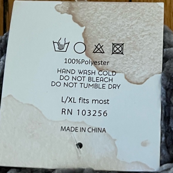 Ruggine Women’s Slippers- Size L/XL - Picture 5 of 5